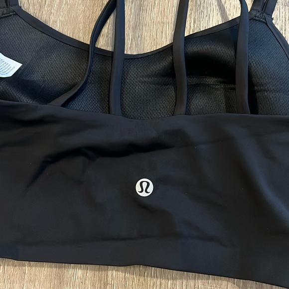 Lululemon Like a Cloud Longline Bra *Light
Support, B/C Cup - Picture 6 of 8